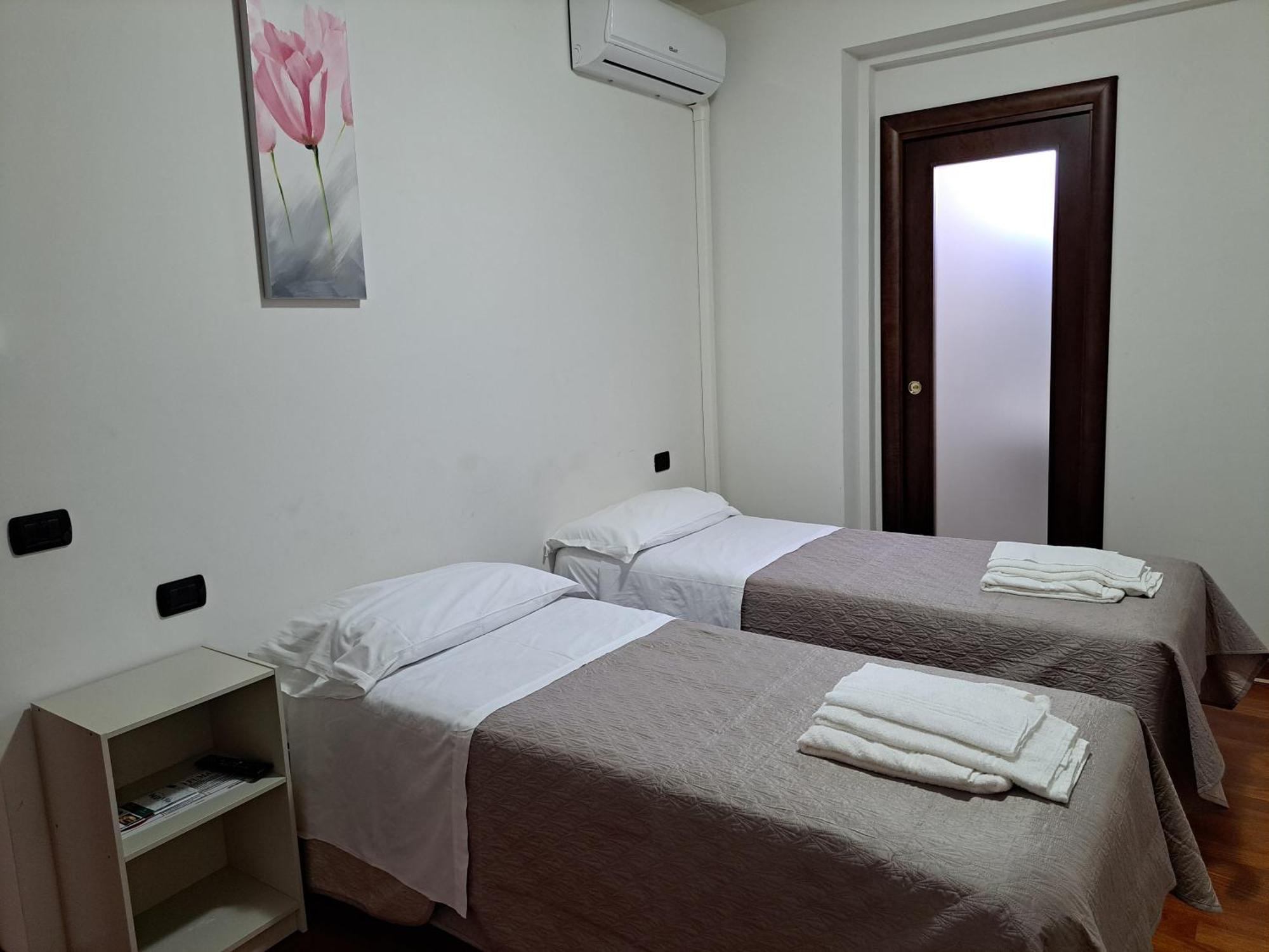 B & B Le Tre Rose Tollo Exterior photo