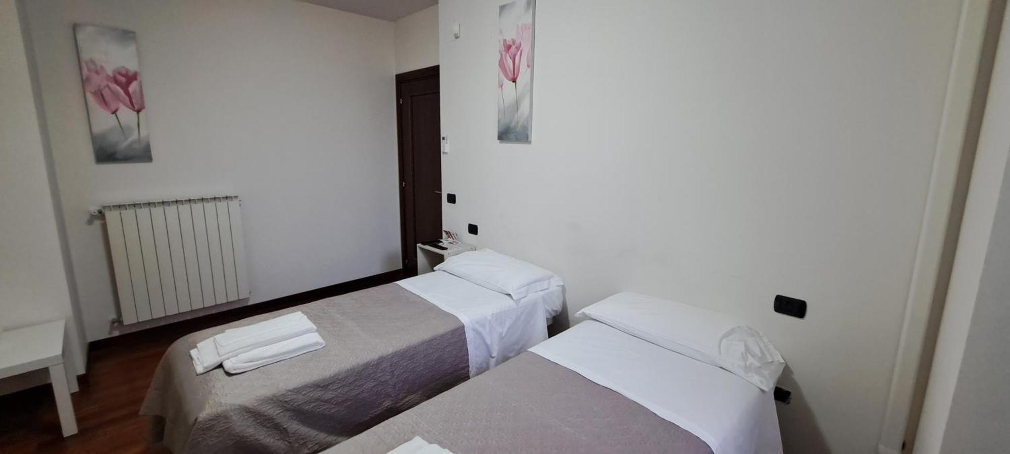 B & B Le Tre Rose Tollo Exterior photo